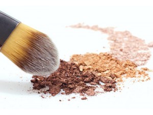 Use of ultrafine particles of titanium dioxide in cosmetics